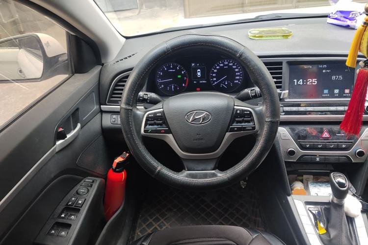 Used Hyundai Elantra (6th Generation / Lingdong) 2016 1.6L Automatic ZhiXuan · Luxury Version