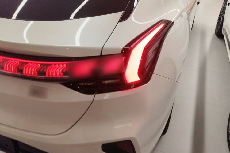 Used Zeekr 001 2025 YOU Edition 100 kWh All-Wheel Drive Exterior 3