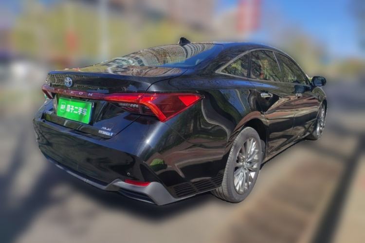 Used Toyota Avalon 2022 Dual-Engine 2.5L XLE Premium Edition Rear Right 45 Deg