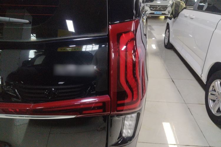 Used FORTHING M7 2021 1.8T Manual Luxury Model Exterior 3