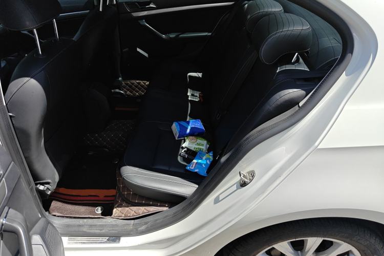 Used Volkswagen Lavida 2015 1.6L Automatic Comfort Edition Left Rear Seat