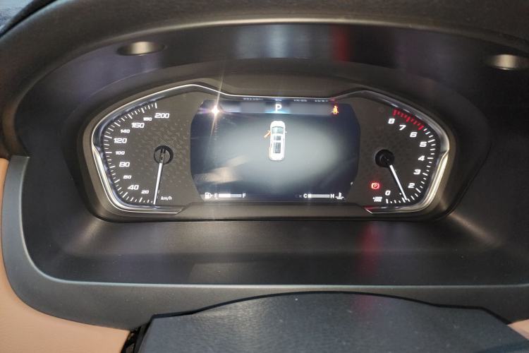 Used SAIC MAXUS G20 2021 PLUS 2.0T Gasoline Automatic Luxury Edition
