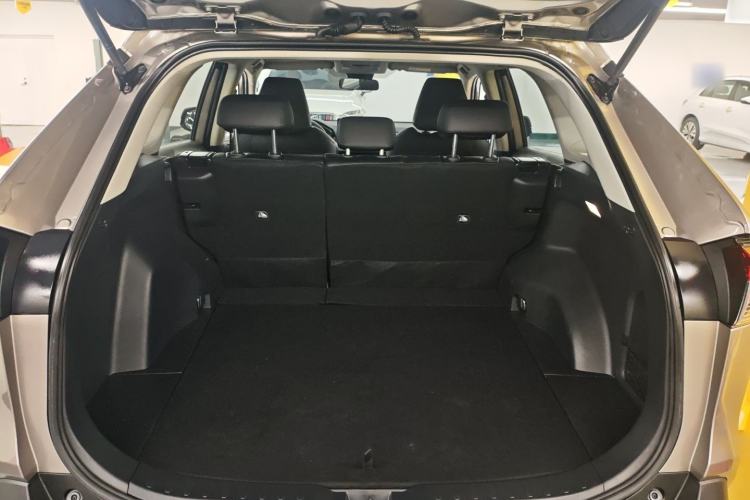 Used Toyota RAV4 2023 2.0L CVT Two-Wheel Drive Urban Edition
