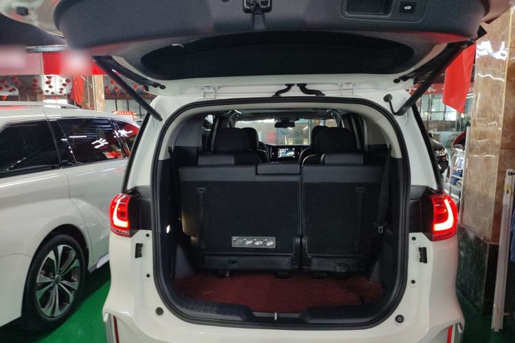 Used GAC Trumpchi M8 2021 Master Series 390T Prestige Edition Trunk