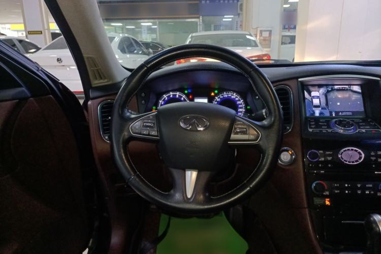 Used Infiniti QX50 2015 2.5L Enjoyment Edition Steering Wheel