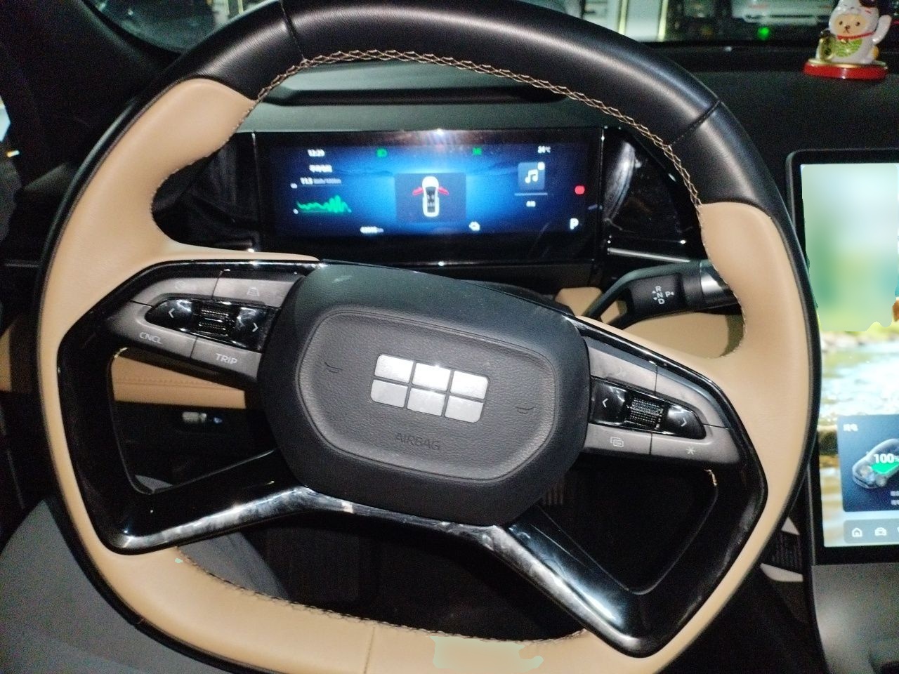 Geely Galaxy L6 2024 125km PLUS Dragon Edition — снимка 7