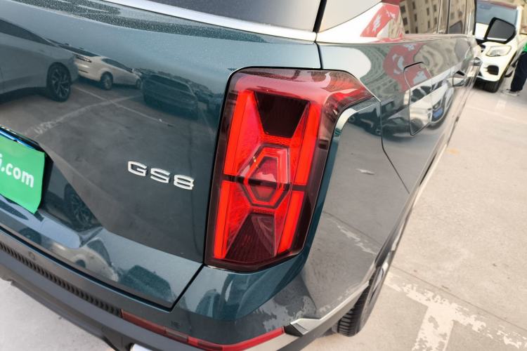 Used GAC Trumpchi GS8 2022 Linghang Series 2.0 TGDI Two-Wheel-Drive Luxury Smart Connectivity Version (7 Seats) Exterior 3