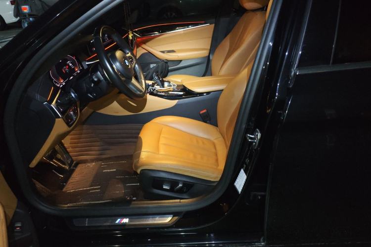 Used BMW 5 Series 2020 530Li Leading Model M Sport Package Left Front Seat