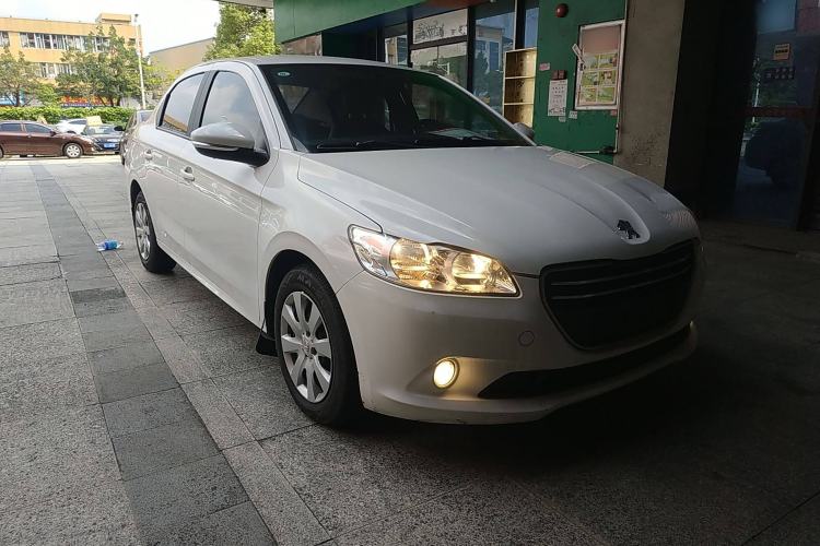 Used Peugeot 301 2016 1.6L Manual Comfort Edition
