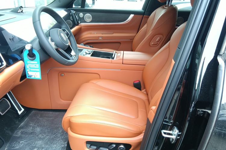 Used Hima AITO M9 2025 Extended-Range Ultra Version 52 kWh 6-Seater Left Front Seat