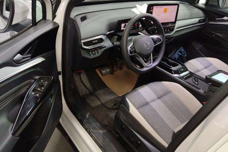 Used Volkswagen ID.4 CROZZ 2021 Long-Range PURE+ Two-Wheel Drive Version
