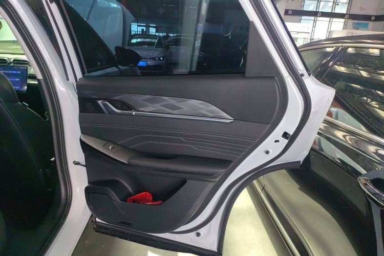 Used Dongfeng Aeolus Mage 2025 1.5T Luxury Version
