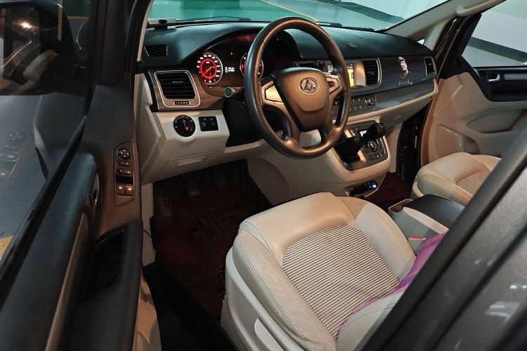 Used SAIC MAXUS G10 2018 PLUS 1.9T Manual Elite Edition Diesel
