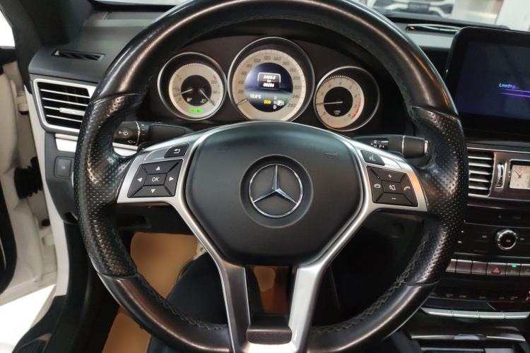 Used Mercedes-Benz E-Class 2016 E 200 Coupe Dynamic Edition Steering Wheel