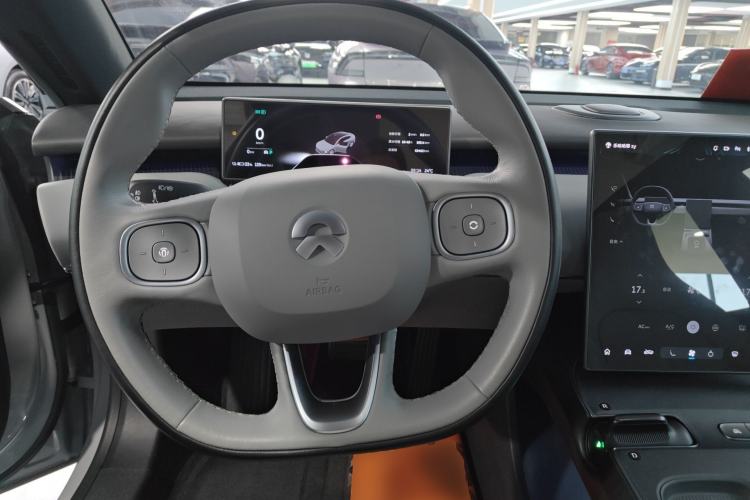 Used Nio ET5 2022 75 kWh Steering Wheel