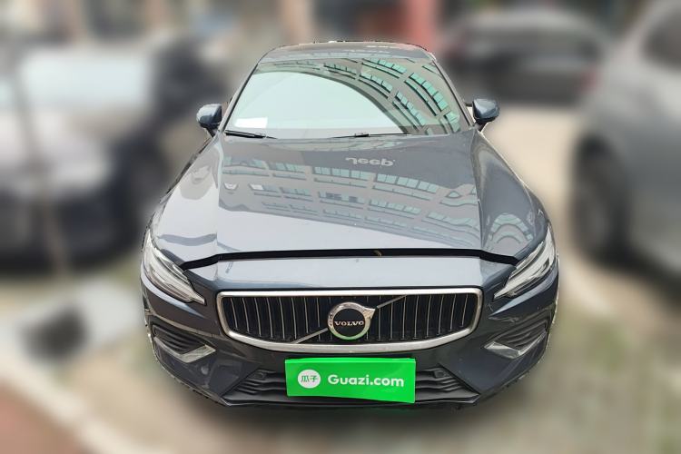 Used Volvo S60 2023 B4 Zhiyuan Luxury Edition