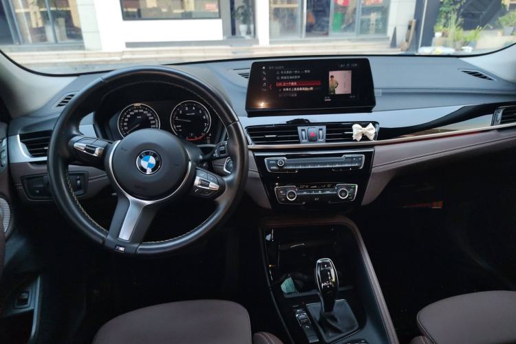 Used BMW X2 2023 sDrive25i M Sport Night Edition Center Console