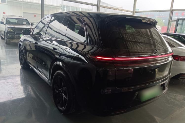 Used Li Auto L8 2023 Pro Model Exterior 2
