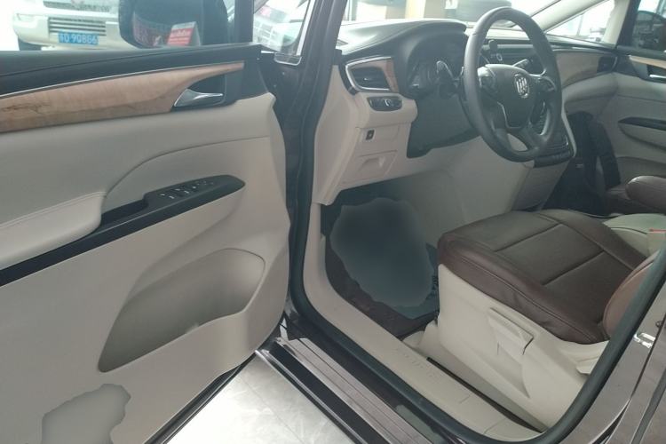 Used Buick GL8 2017 ES 28T Comfort Model China V Standard