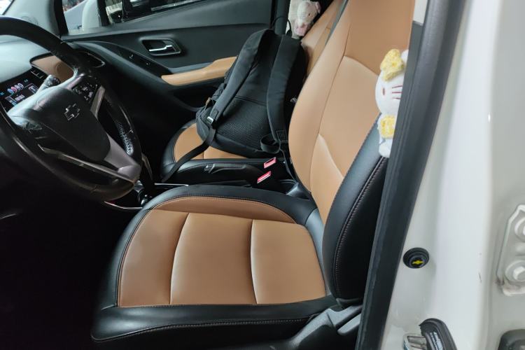 Used Chevrolet Trax 2017 1.4T Automatic All-Wheel-Drive Flagship Model Left Front Seat