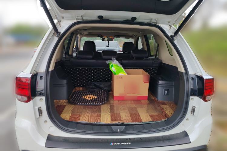 Used Mitsubishi Outlander 2019 2.0L Two-Wheel Drive Comfort Edition 5 Seats China V Standard
