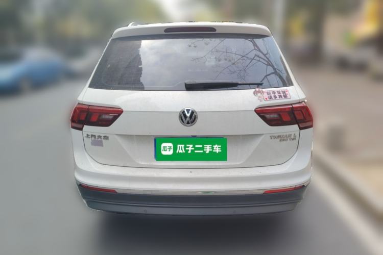 Used Volkswagen Tiguan L 2017 330TSI Automatic Two-Wheel Drive Luxury Edition Rear