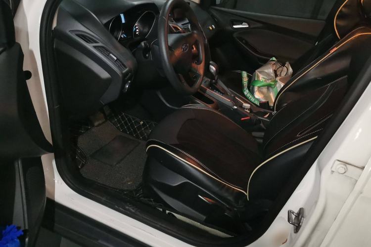 Used Ford Focus 2012 Hatchback 1.6L Automatic Comfort Model Driver Seat