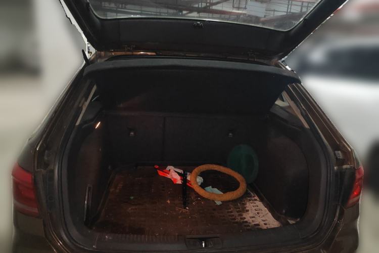 Used Volkswagen Cross Lavida 2014 1.4TSI DSG
