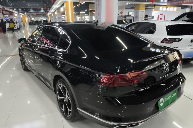 Used Volkswagen Magotan 2023 2 Million Units Commemorative Edition 330TSI DSG Luxury Version Rear Left 45 Deg