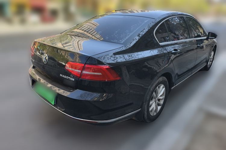 Used Volkswagen Magotan 2017 330TSI DSG Leading Model Rear Right 45 Deg