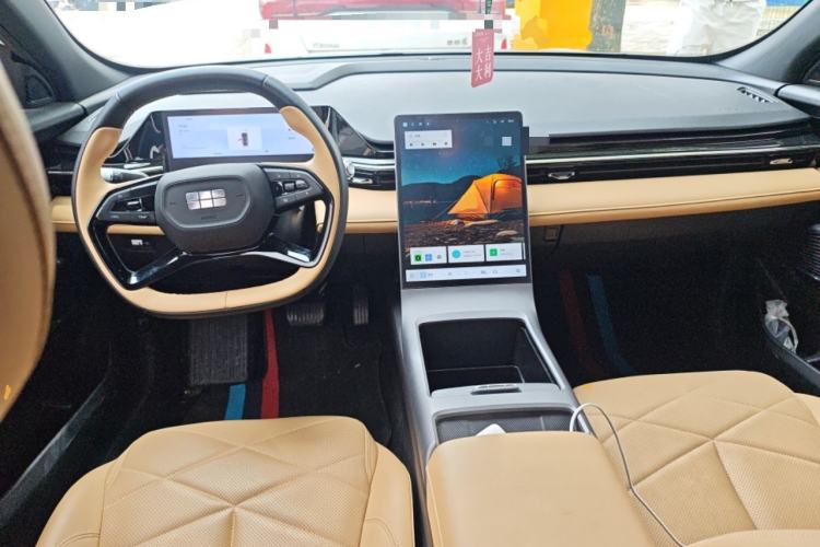 Used Geely Galaxy L6 2023 60km PLUS
