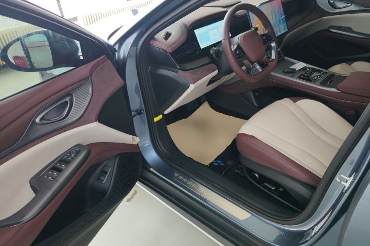 Used BYD Seal 2024 HONOR Edition DM-i 1.5L 121km Prestige Model Driver Seat