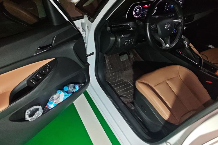 Used Buick GL6 2021 323T Mild Hybrid Connect Luxury Model Driver Seat