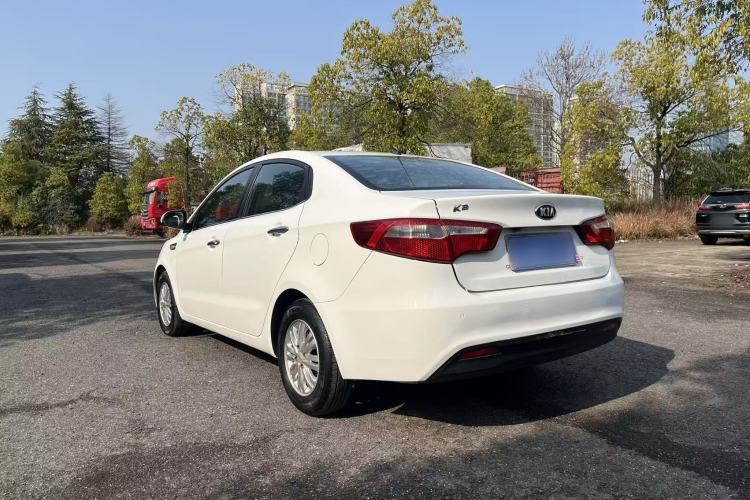 Used Kia K2 2012 Sedan 1.4L MT GLS Commemorative Edition
