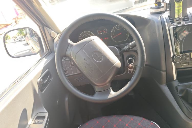 Used Jinbei Express 2020 2.0L Upgraded Version China VI Standard 6-Seater 1TZS