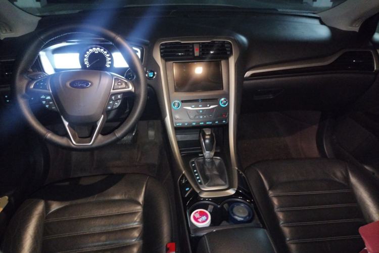 Used Ford Mondeo 2013 2.0L GTDi 200 Luxury Model
