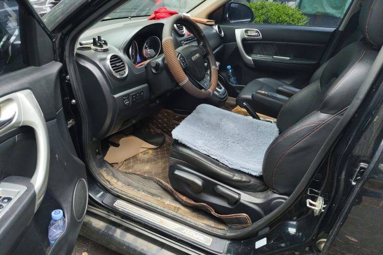 Used Haval H6 2016 Upgraded Model 1.5T Automatic Two-Wheel Drive Elite Version