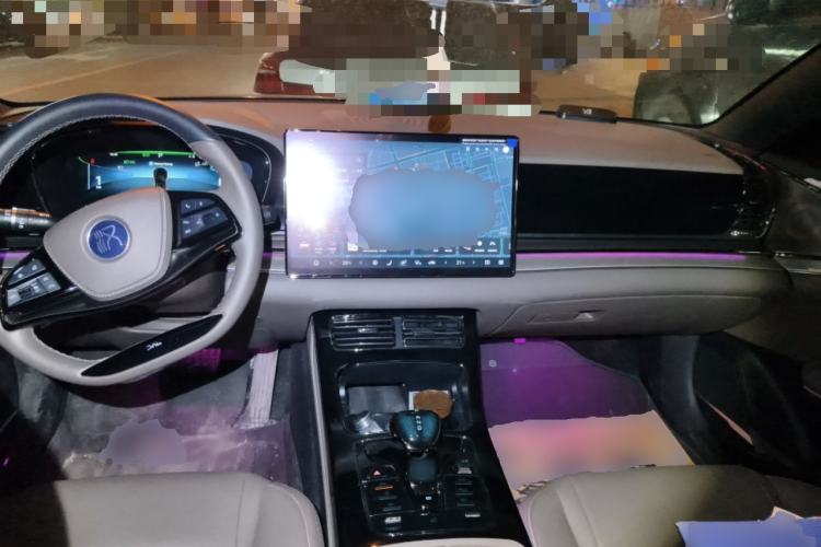 Used BYD Han 2024 DM-i Glory Edition 121KM Prestige Model Center Console