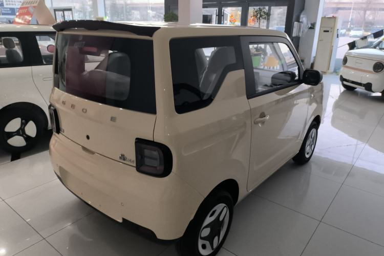 Used Geely Galaxy Panda 2025 210 km – Yuanqi Bear Rear Right 45 Deg