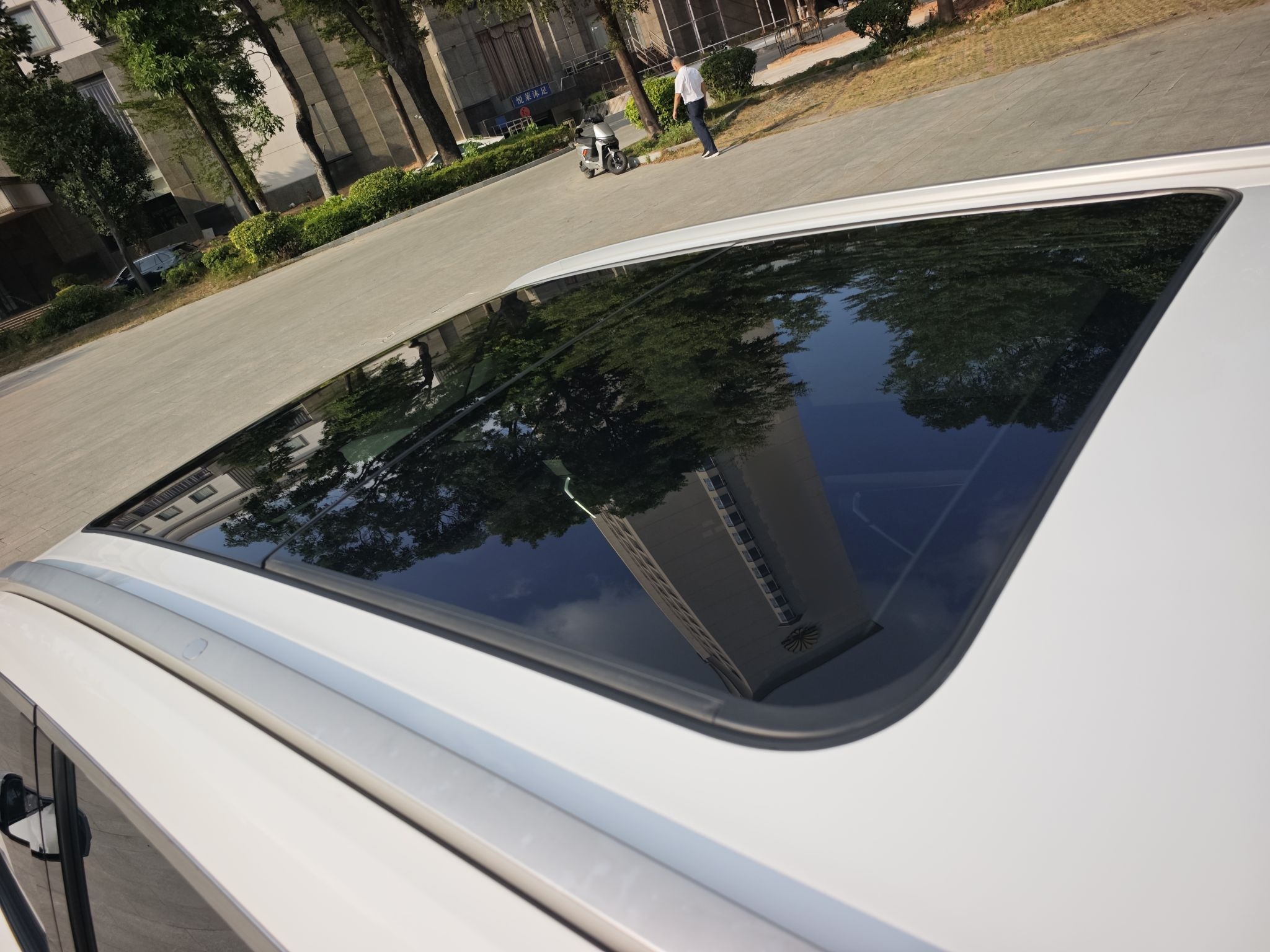 Geely Auto FX11 2024 1.5TD DCT Prestige Edition — снимка 7