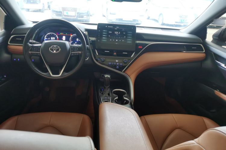 Used Toyota Camry 2021 2.5G Luxury Edition