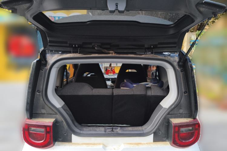 Used Chery QQ Ice Cream 2022 170km Sundae Phosphate Lithium-Ion Trunk