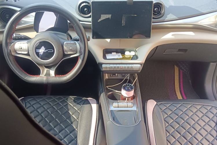 Used BYD Dolphin 2023 420 km Fashion Edition
