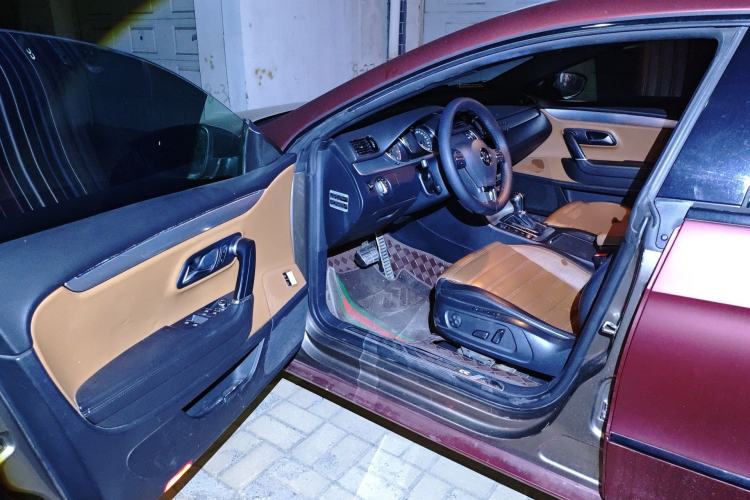 Used Volkswagen FAW-Volkswagen CC 2013 1.8TSI Luxury Model
