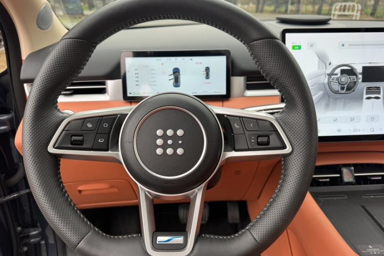 Used Landian E5 PLUS 2026 Model 165km Long-Range First-Adoption Version Ultra 5-seater
