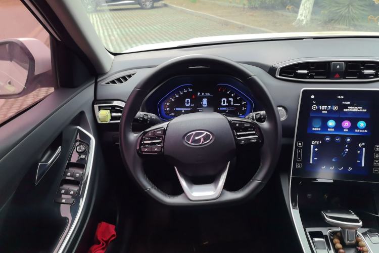 Used Hyundai ix25 2020 1.5L CVT GLS Smart Model
