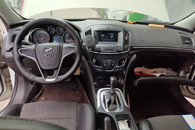 Used Buick Regal 2015 1.6T Leading Technology Model Center Console