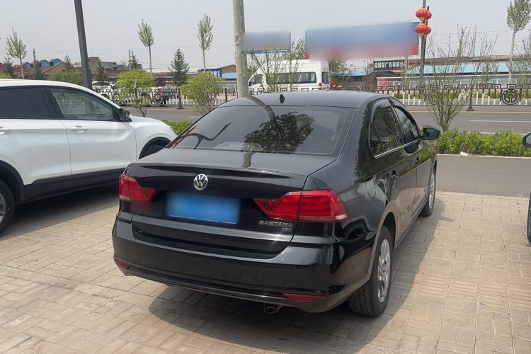 Used Volkswagen Santana 2016 1.6L Manual Comfort Edition Exterior 2