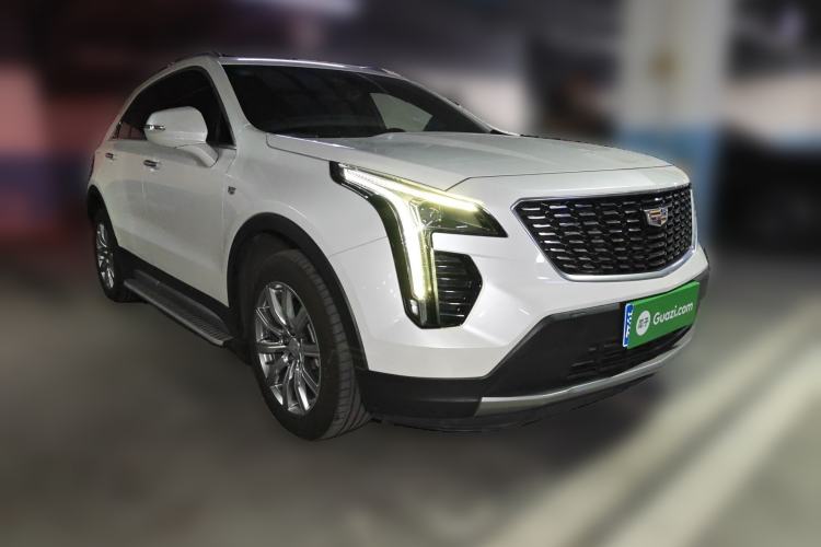 Used Cadillac XT4 2020 28T Two-Wheel-Drive Leading Version Front Right 45 Deg