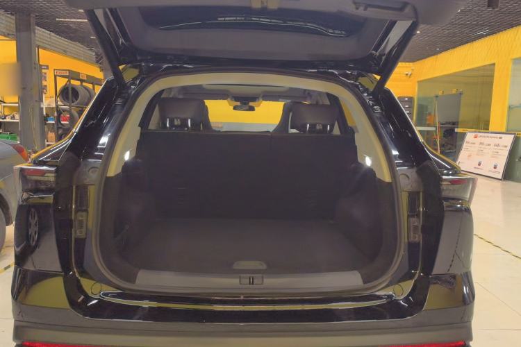 Used JETOUR Dashing 2024 1.5T DCT Starlight Shine Pro Edition
